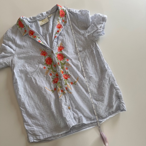 Anthropologie-Maeve-Christie-Embroidered-Floral-Button down-Blouse-Top-Cottage-6 - Picture 14 of 14